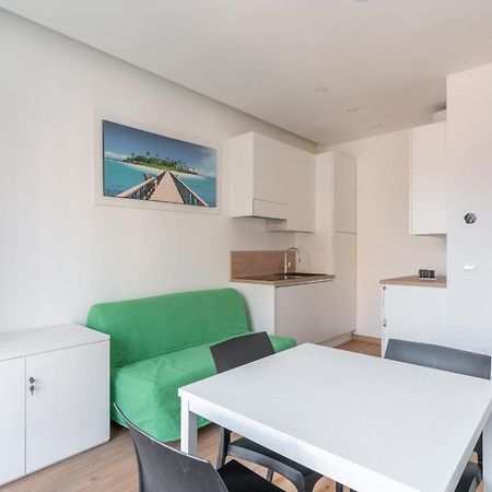 Cimiano Suite 21, New Apartment Милан Экстерьер фото